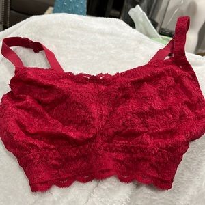 NWT Bralette lacy red medium